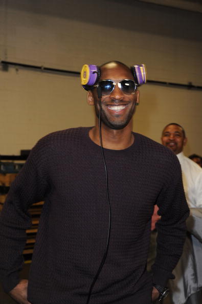 欧冠联赛战术分析：曼联攻防策略（欧冠战术解读：曼联的攻防布局）