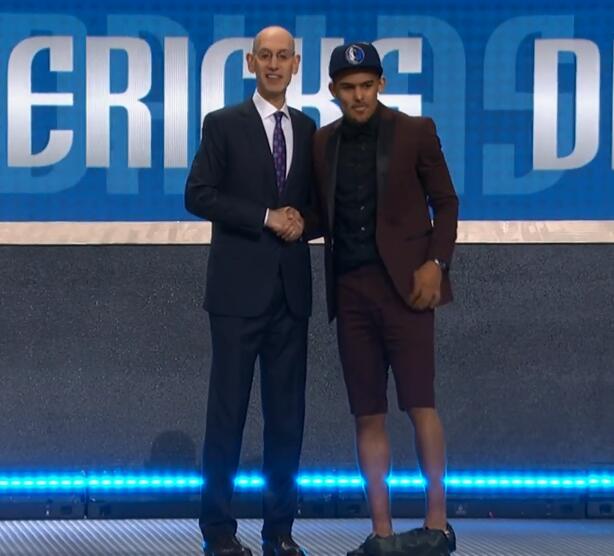 NBA球员数据统计：得分、篮板、助攻排行,（NBA球员数据盘点：得分、篮板、助攻排行榜）