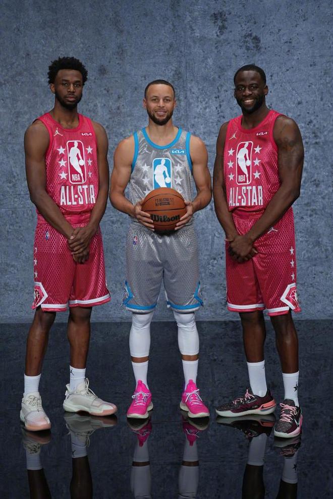 图片报：伊万诺维奇已提出和小猪离婚，结束9年婚姻（图片报称：伊万诺维奇申请与小猪离婚，9年婚姻画上句号）