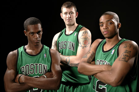 杰伦·布朗本赛季已砍3次40+，追平生涯单赛季最高纪录（杰伦·布朗本季第三次轰40+，追平个人单季纪录）