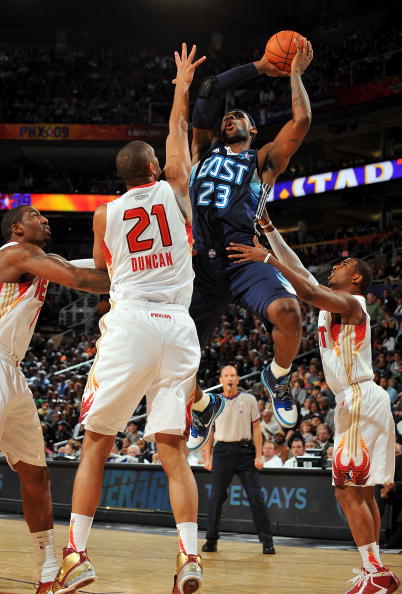 半场战报：维罗纳0-1帕尔马，马特奥-佩莱格里诺破门（半场简报：帕尔马1-0领先维罗纳，马特奥-佩莱格里诺建功）